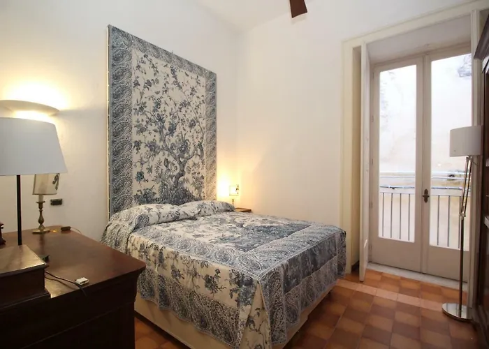 Apartment Casa Elide Centro Storico *