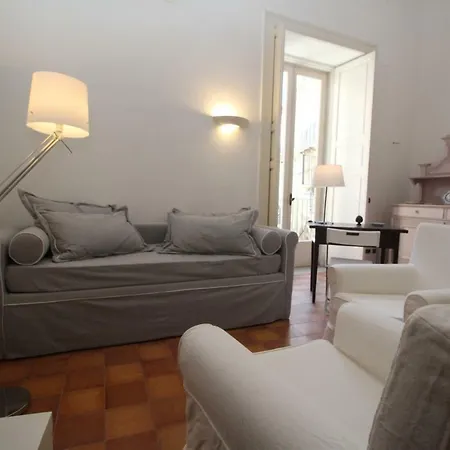 Apartman Casa Elide Centro Storico